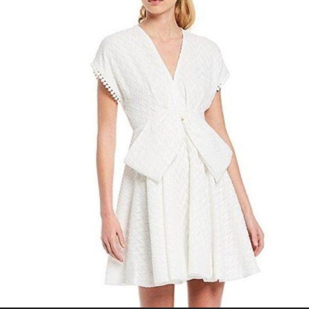 Sachin + Babi White Sleeveless V-Neck Sundress